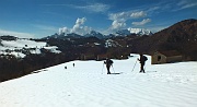 67 Prato Giugno con vista in Grigne e Due Mani